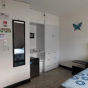 Inn Emily Place 1 Y 2