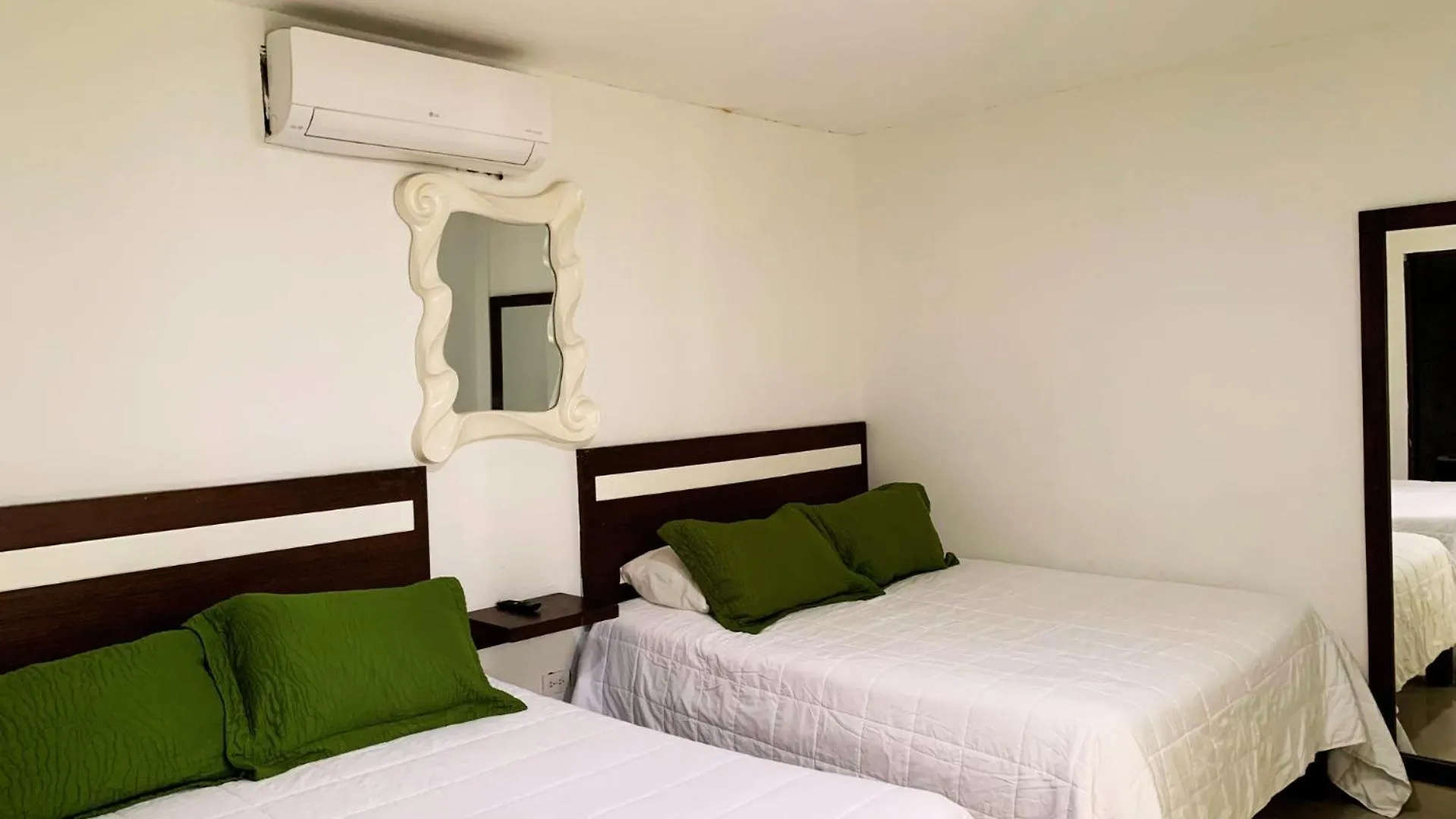 Apartahotel Bahia Tropical III San Andres  Colombia